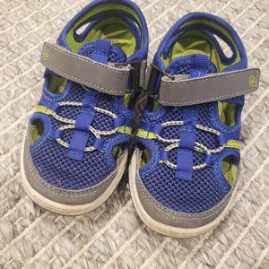 Stride rite size 9M shoes